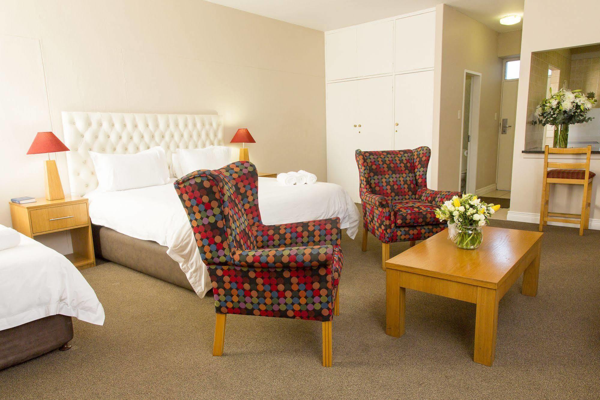 Hotel 224 & Apartments Pretoria-Noord 外观 照片